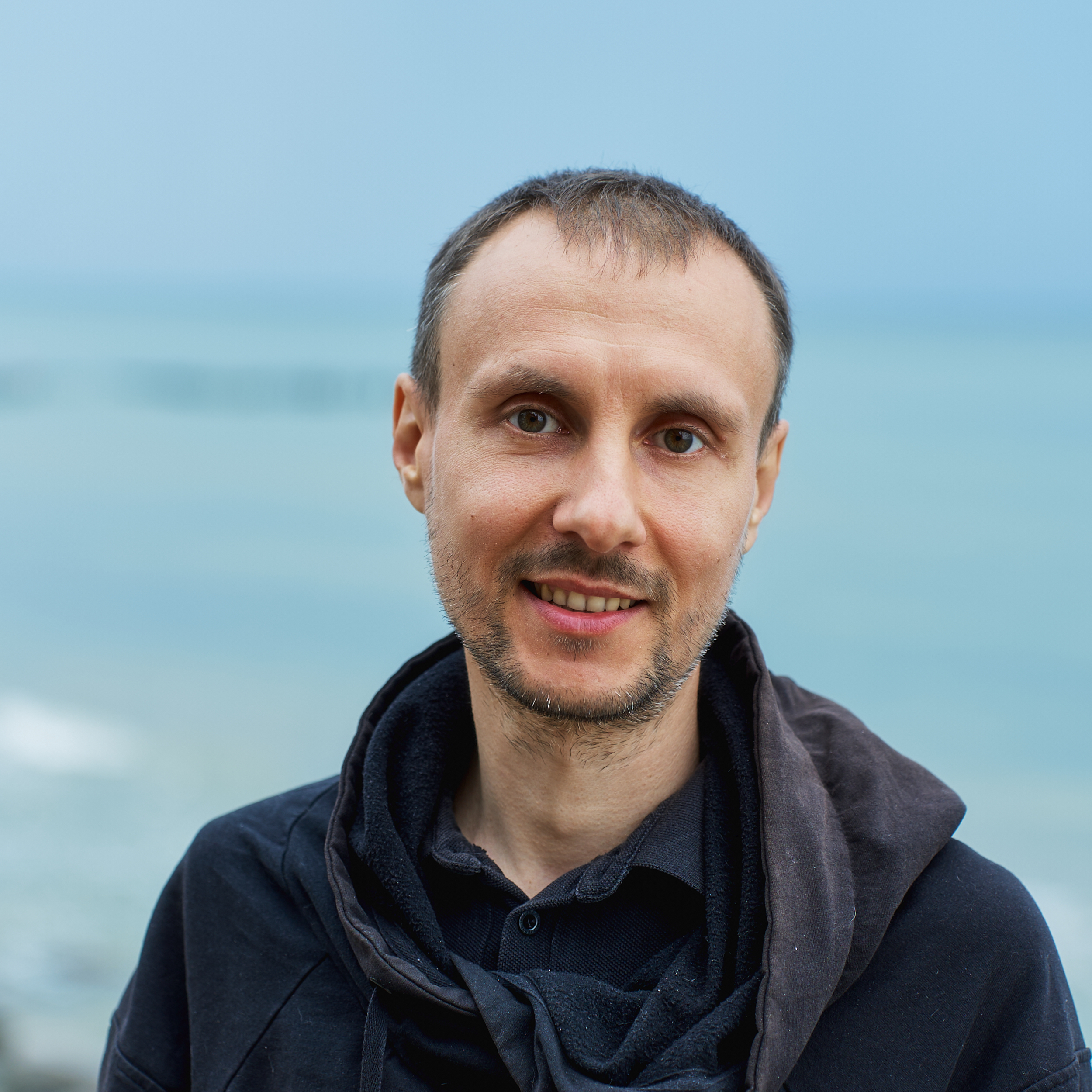 Иван Поздняков - NodeJS разработчик, дизайнер.